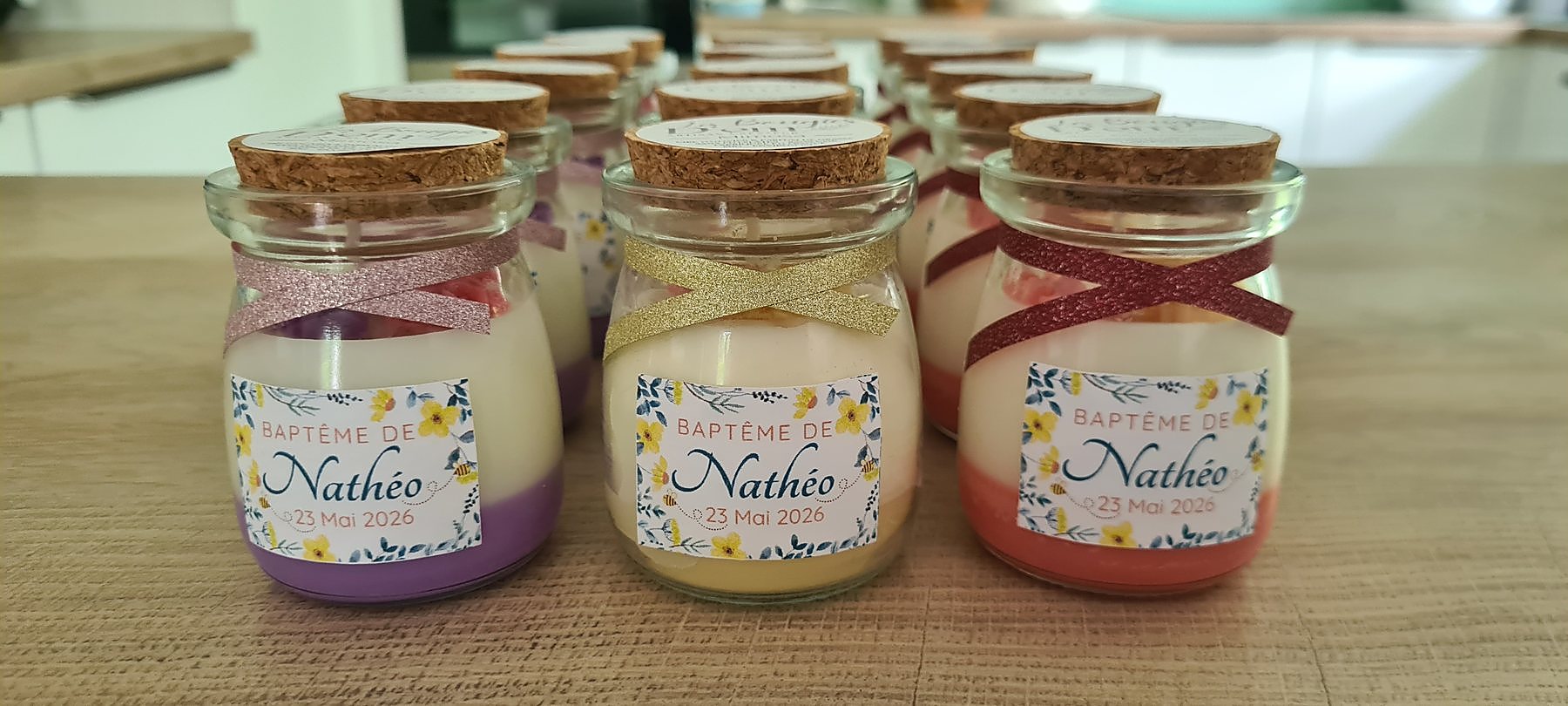 Bougies bicolores personnalisées, faites main par Les Bougies D'em